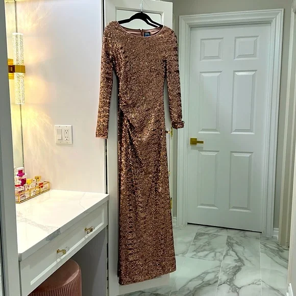 Vince Camuto Long Sleeve Sequin Dress Vince Camuto Sequin-Trim Long Sleeve  Mini Dress Black Scuba Crepe Size  Celebrity Owned